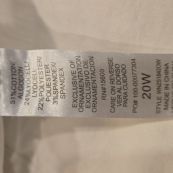 DEMOCRACY AB TECHNOLOGY TAPERED LEG ANKLE/CROPPED WHITE JEANS. SIZE 20 W. - Picture 4 of 13